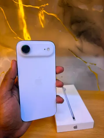 Apple iPhone Air