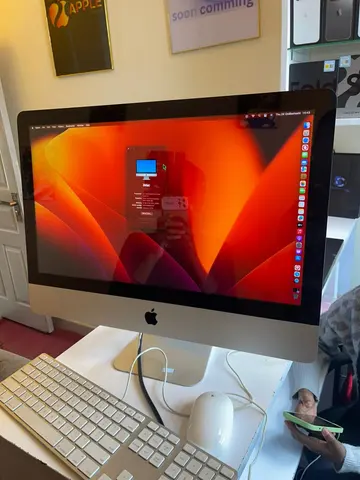 Apple iMac 21.5" Retina 4K