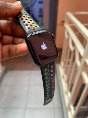 Apple Watch Series 7 (45mm)