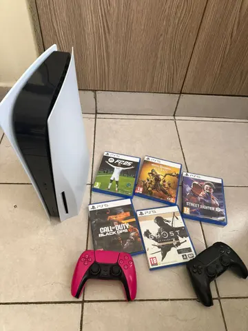 Sony PlayStation 5 Disc + 2 Controllers + 5 Games